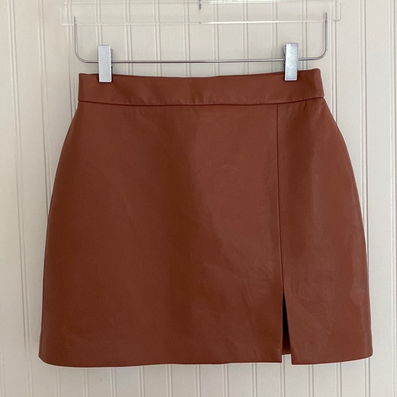 Aritzia Wilfred Patio Mini Skirt Vegan Leather - Picture 1 of 7